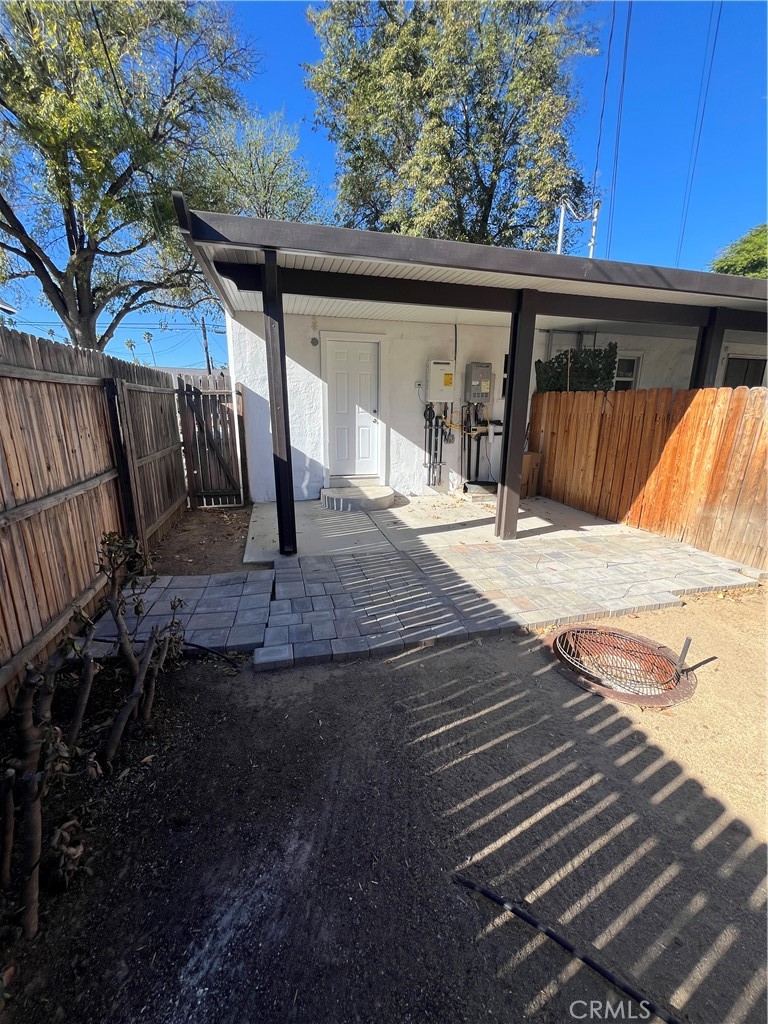 3438 Locust Street Riverside, CA 92501 - Photo 36 of 38 a view of outdoor space and deck