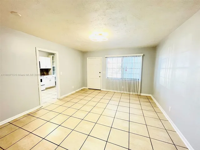 $1,475 | 1050 Atlantic Shores Boulevard, Unit 108, Hallandale Beach, FL 33009