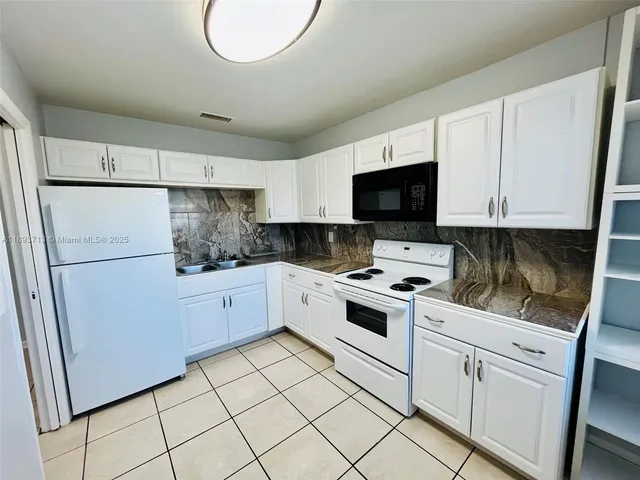 $1,475 | 1050 Atlantic Shores Boulevard, Unit 108, Hallandale Beach, FL 33009