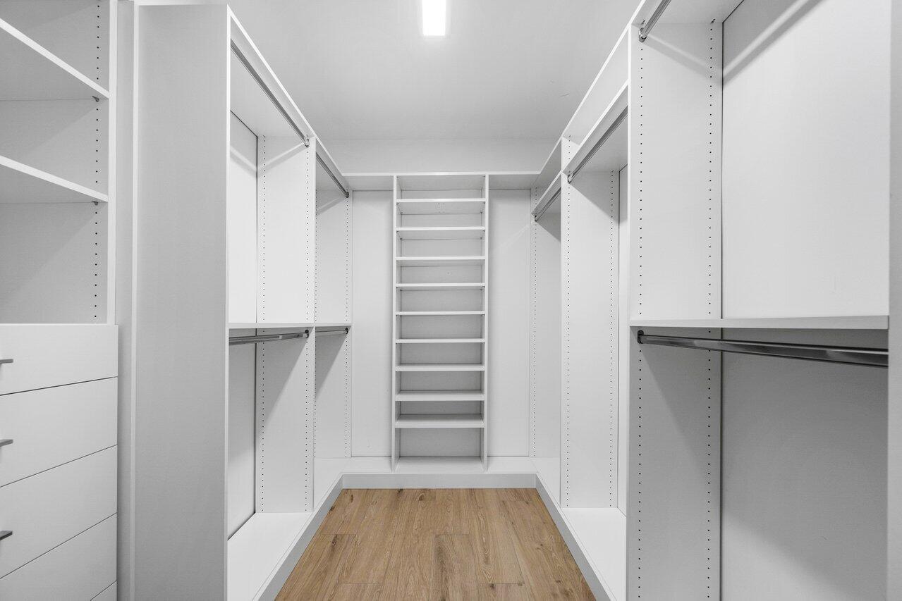 3020 Northeast 47th Street Lighthouse Point, FL 33064 - Photo 21 of 54 Owner's Closet