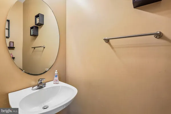 $465,000 | 13116 Diamond Hill Drive, Germantown, MD 20874