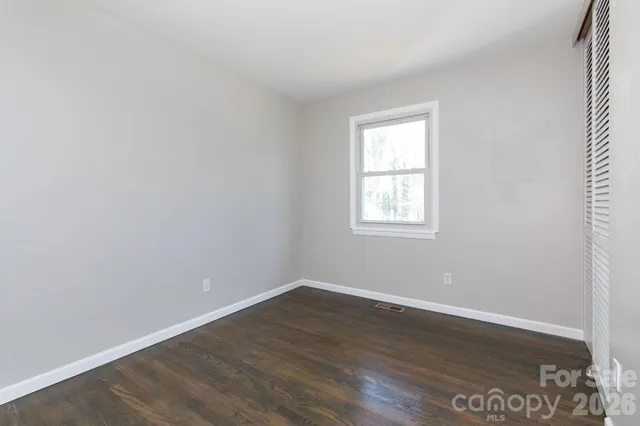 $450,000 | 1226 Pinebrook Circle, Hendersonville, NC 28739