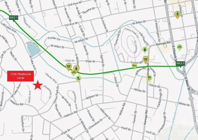 $450,000 | 1226 Pinebrook Circle, Hendersonville, NC 28739