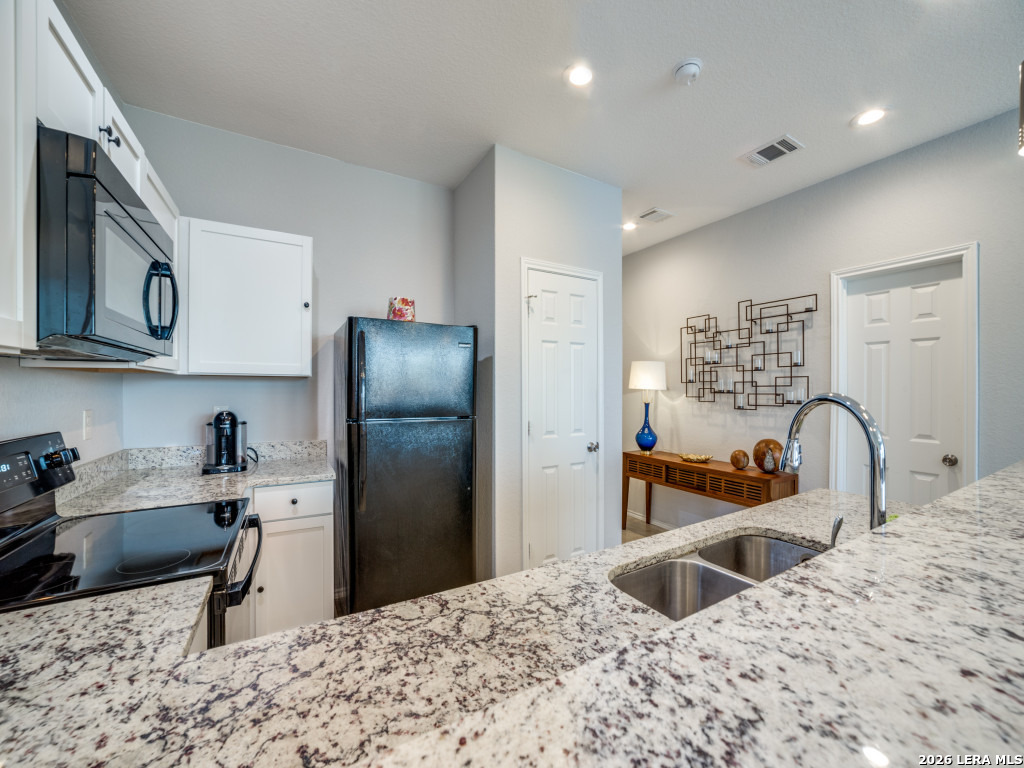 6918 Crestway Road San Antonio, TX 78239 - Photo 11 of 24