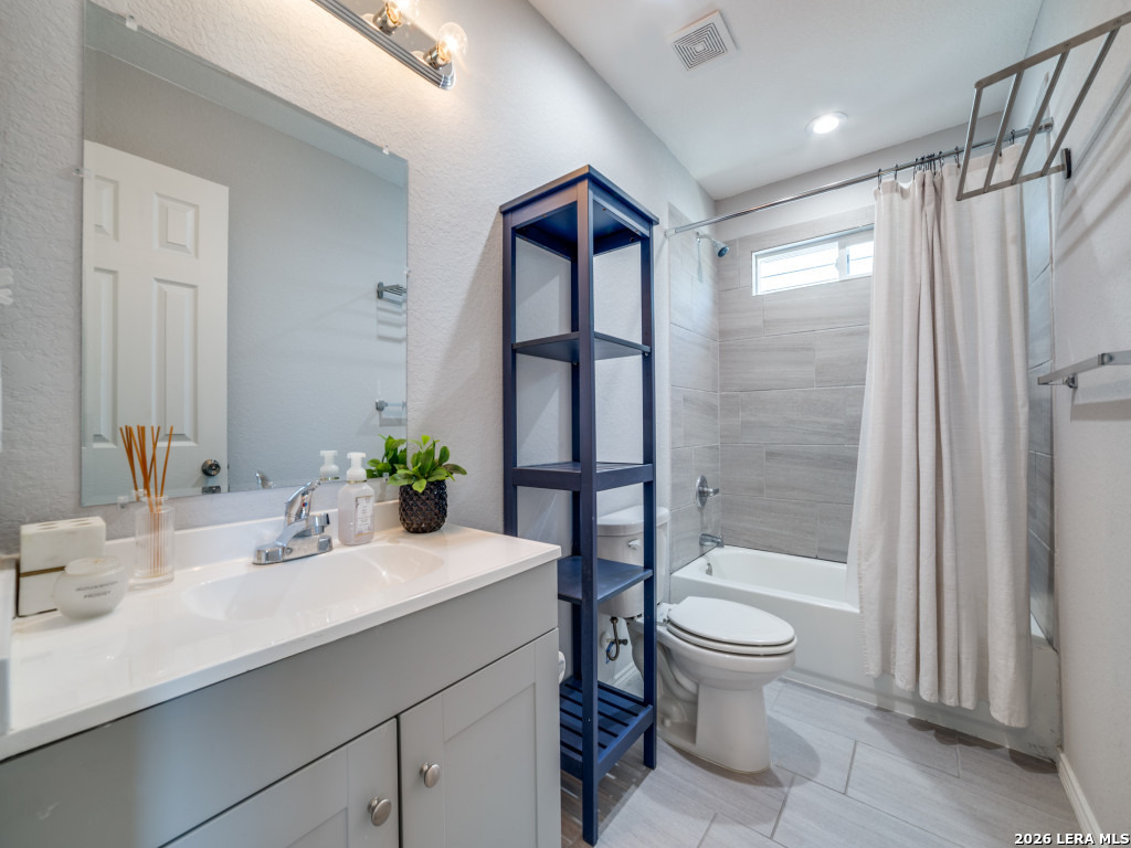 6918 Crestway Road San Antonio, TX 78239 - Photo 13 of 24