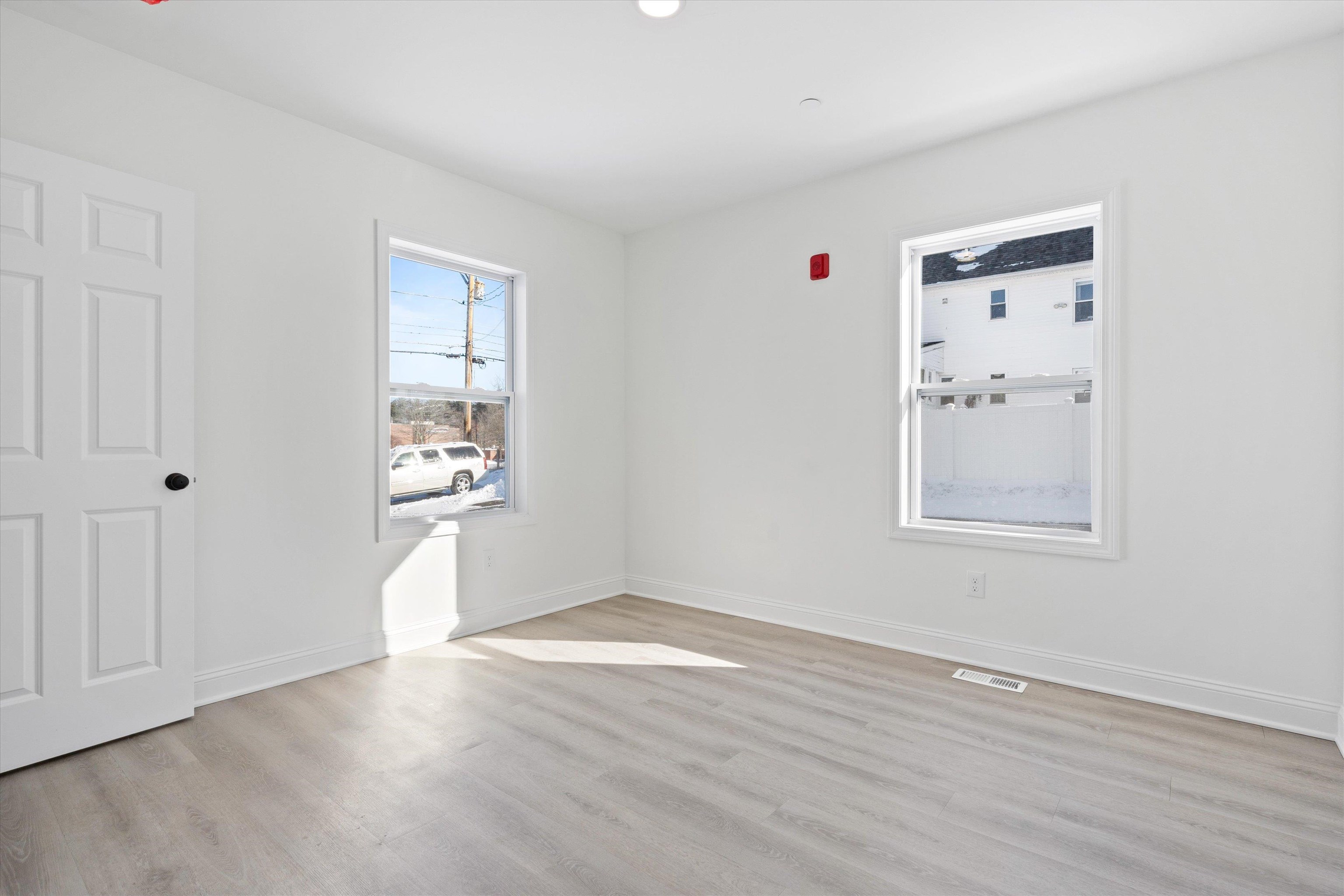 51 Birch Street Derry, NH 03038 - Photo 17 of 42