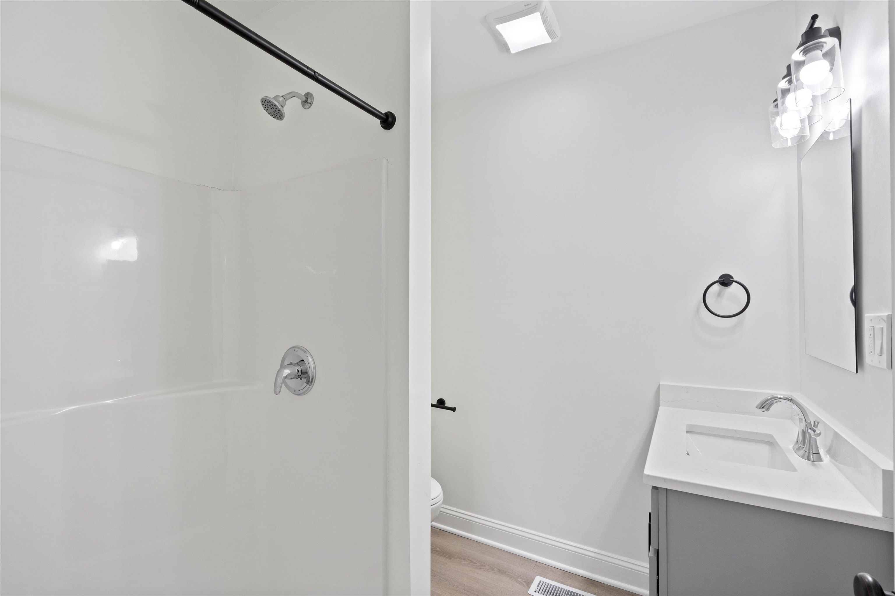 51 Birch Street Derry, NH 03038 - Photo 18 of 42