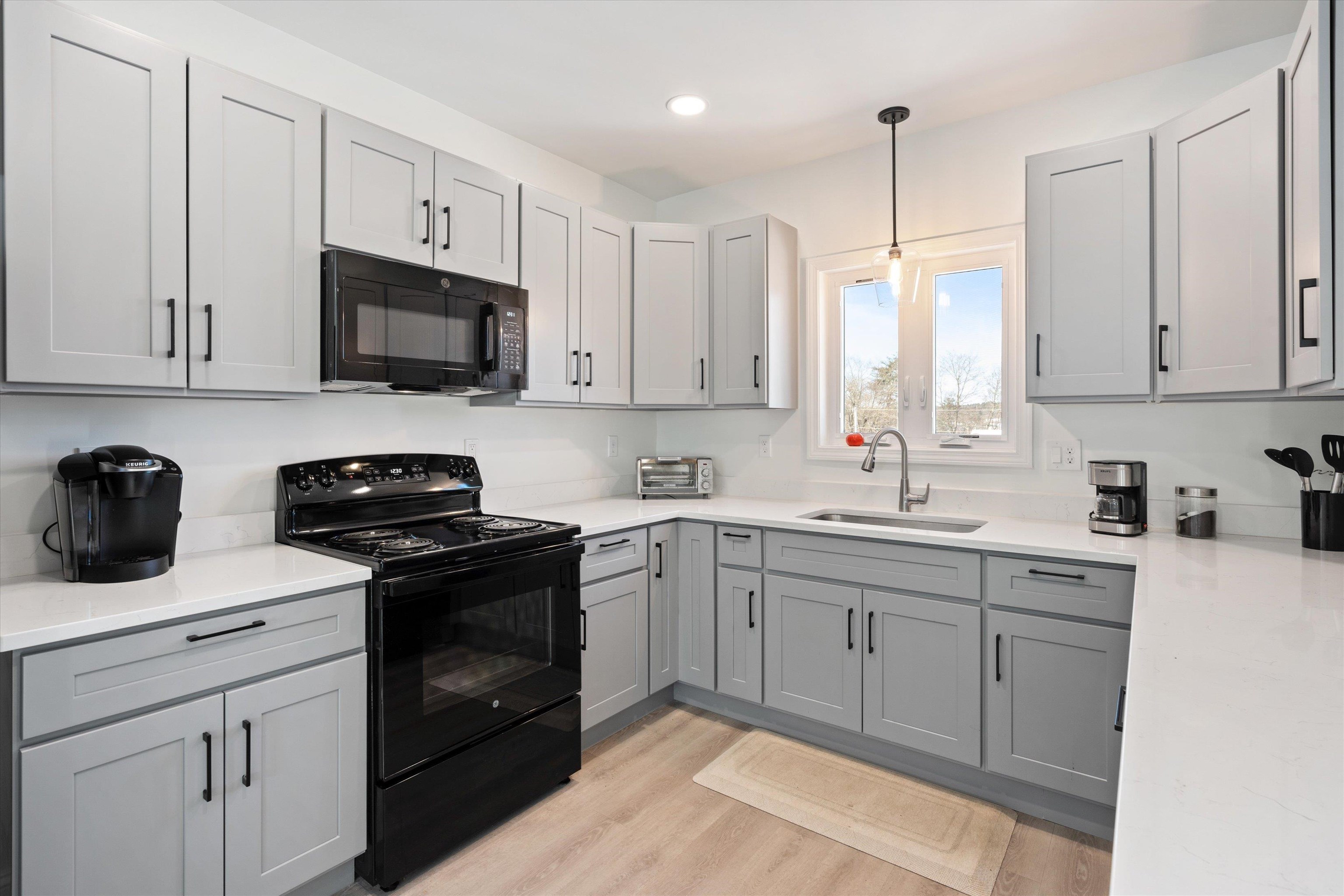 51 Birch Street Derry, NH 03038 - Photo 23 of 42