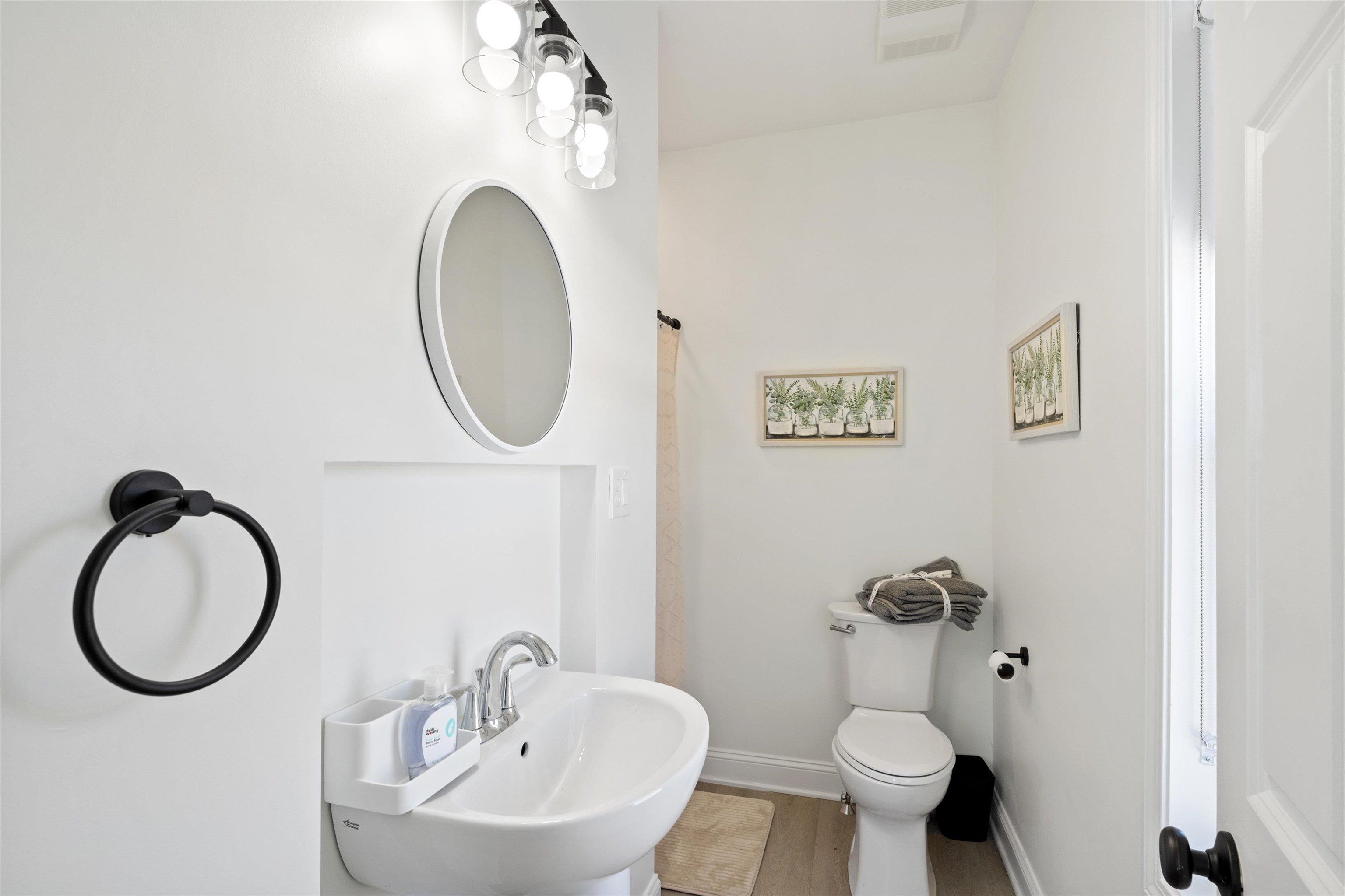 51 Birch Street Derry, NH 03038 - Photo 33 of 42