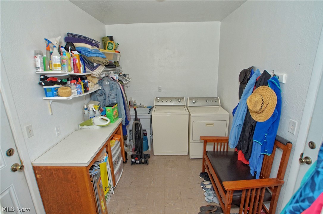 730 Bishop Road Cleveland, OH 44143 - Photo 23 of 30 Gallery Image 23