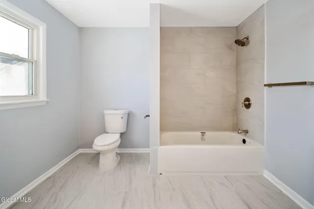 $299,999 | 27 Grieme Avenue, Amsterdam, NY 12010