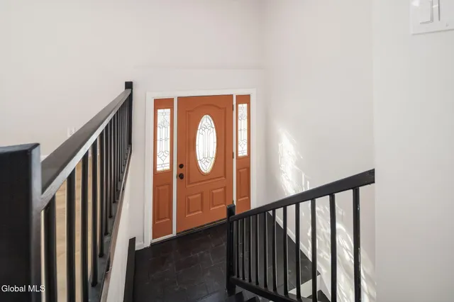 $299,999 | 27 Grieme Avenue, Amsterdam, NY 12010