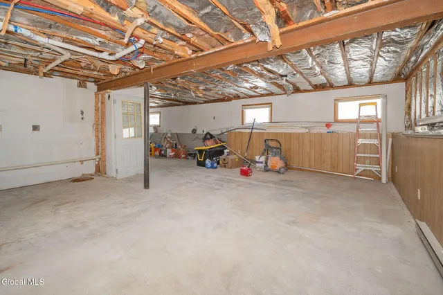 $299,999 | 27 Grieme Avenue, Amsterdam, NY 12010