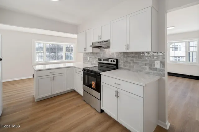 $299,999 | 27 Grieme Avenue, Amsterdam, NY 12010