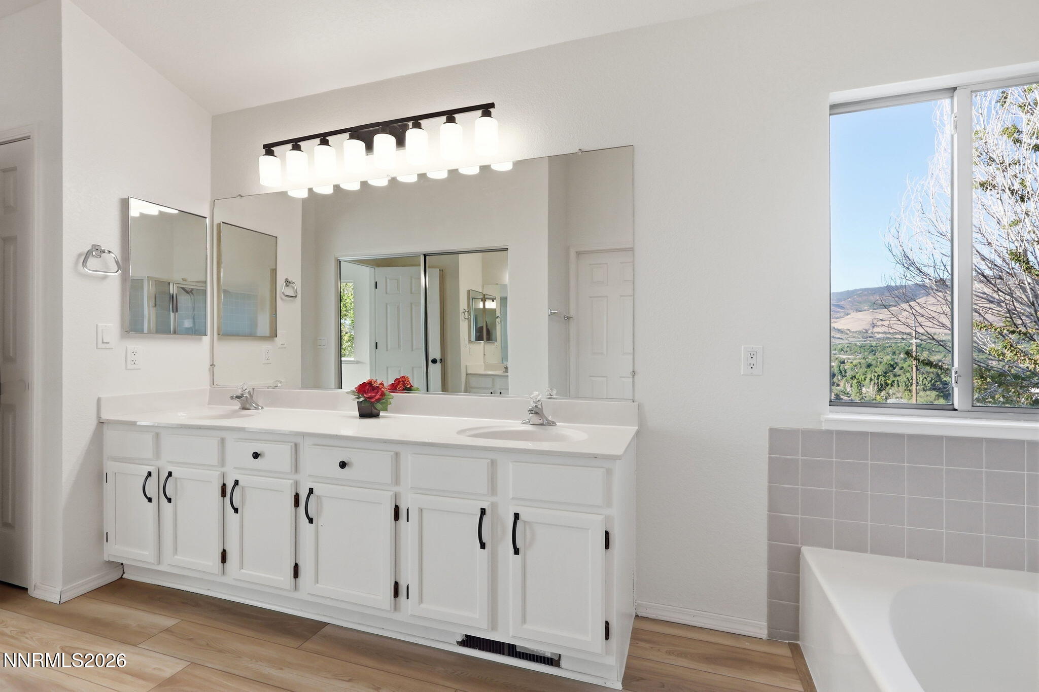 4566 Canyon Ridge Lane Reno, NV 89523 - Photo 36 of 60 42-web-or-mls-IMG_2376