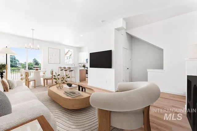 $422,400 | 1722 North Timathy Lane, Unit 32/1, Boise, ID 83713