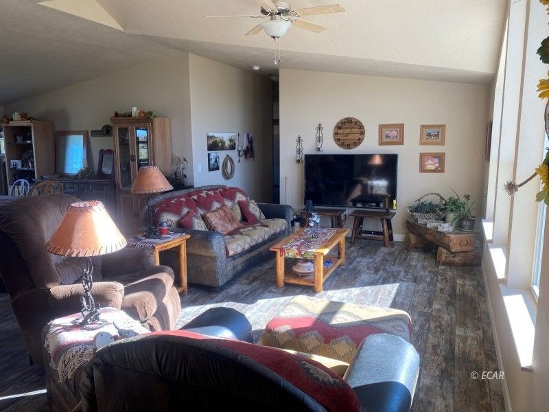 263 Lee Road Spring Creek, NV 89815 - Photo 9 of 35 Gallery Image 9