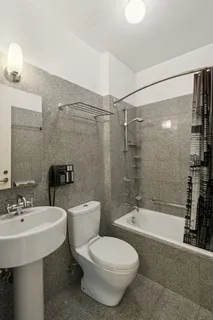 $6,350 | 2734 North Lincoln Avenue, Unit 3E, Chicago, IL 60614