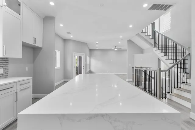 $540,000 | 1122 West 16th Street, Unit B, Houston, TX 77008