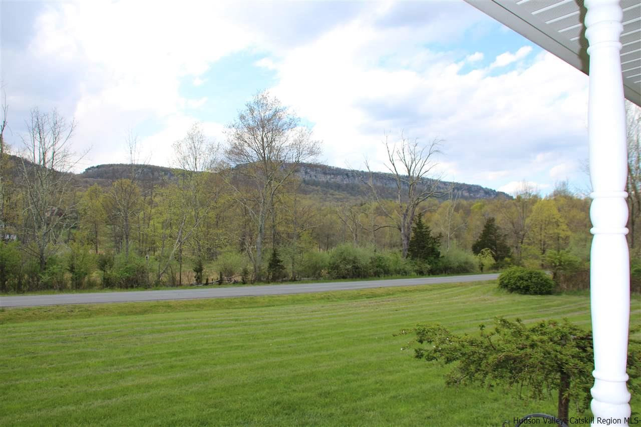 8 Climbing Ridge Road New Paltz, NY 12561 - Photo 2 of 33 Photo 2