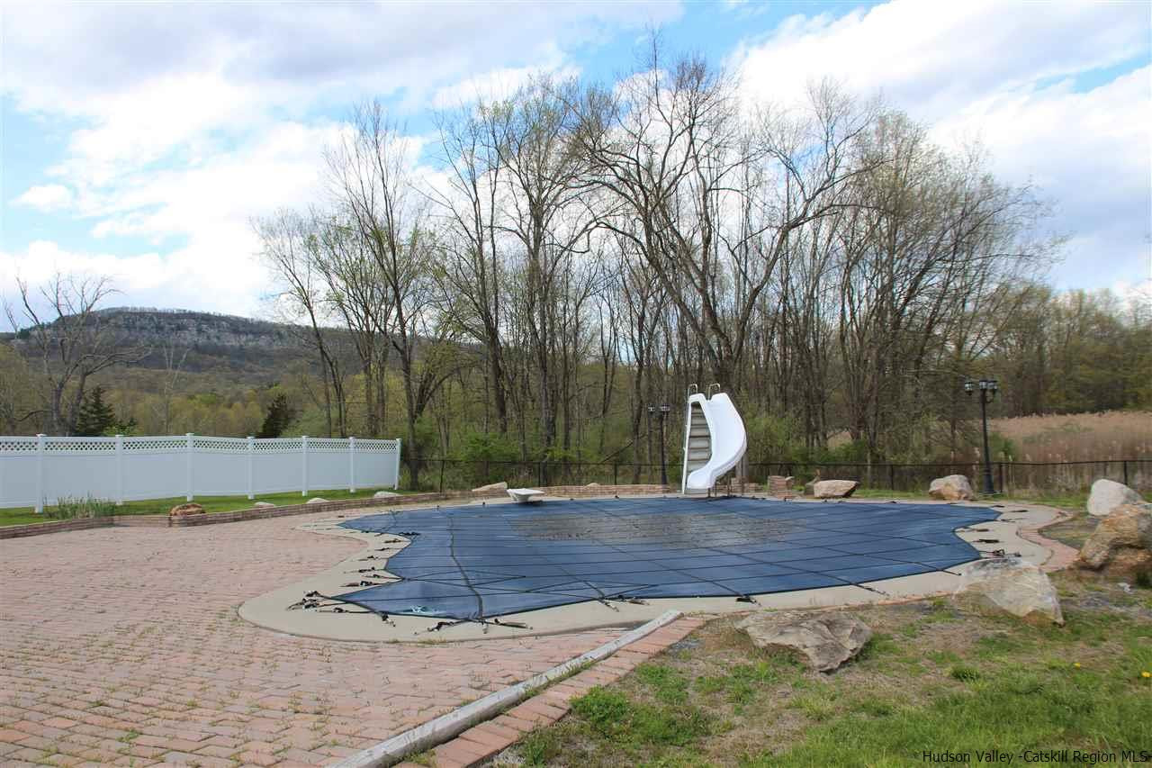 8 Climbing Ridge Road New Paltz, NY 12561 - Photo 3 of 33 Photo 3