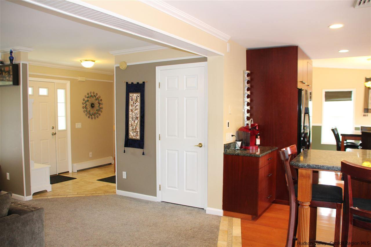8 Climbing Ridge Road New Paltz, NY 12561 - Photo 5 of 33 Photo 5