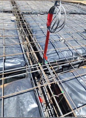 $392,000 | 420 Cr 137, Floresville, TX 78114