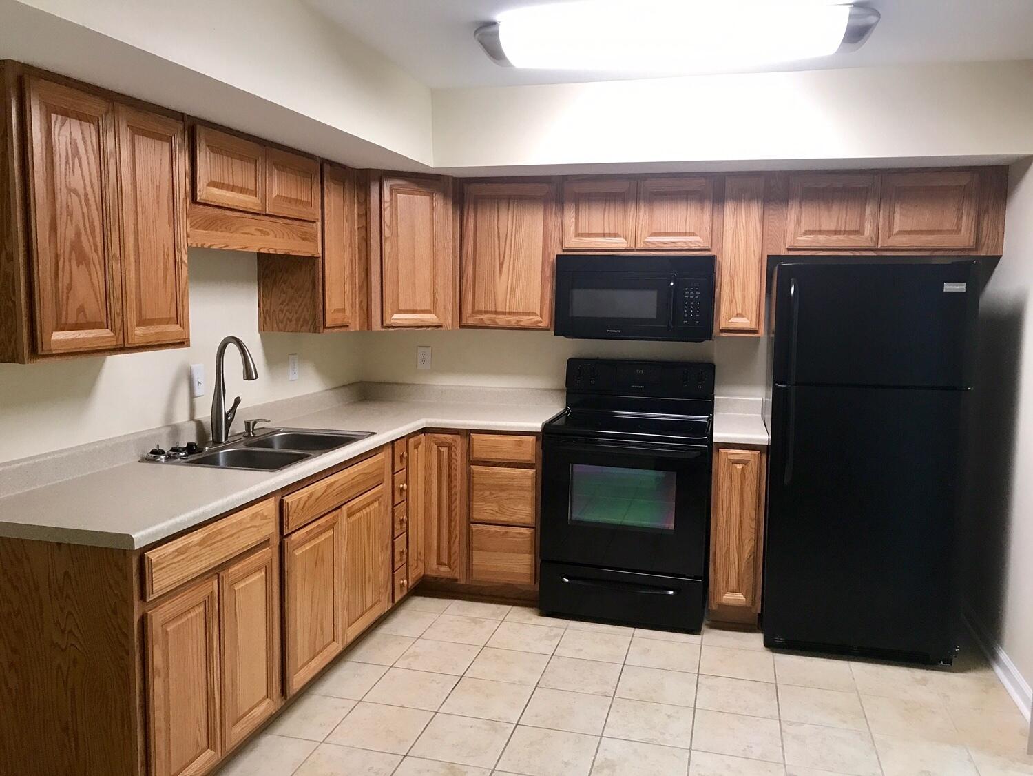 205 Weber Road, Unit H Summerville, SC 29483 - Photo 5 of 19 original (61)