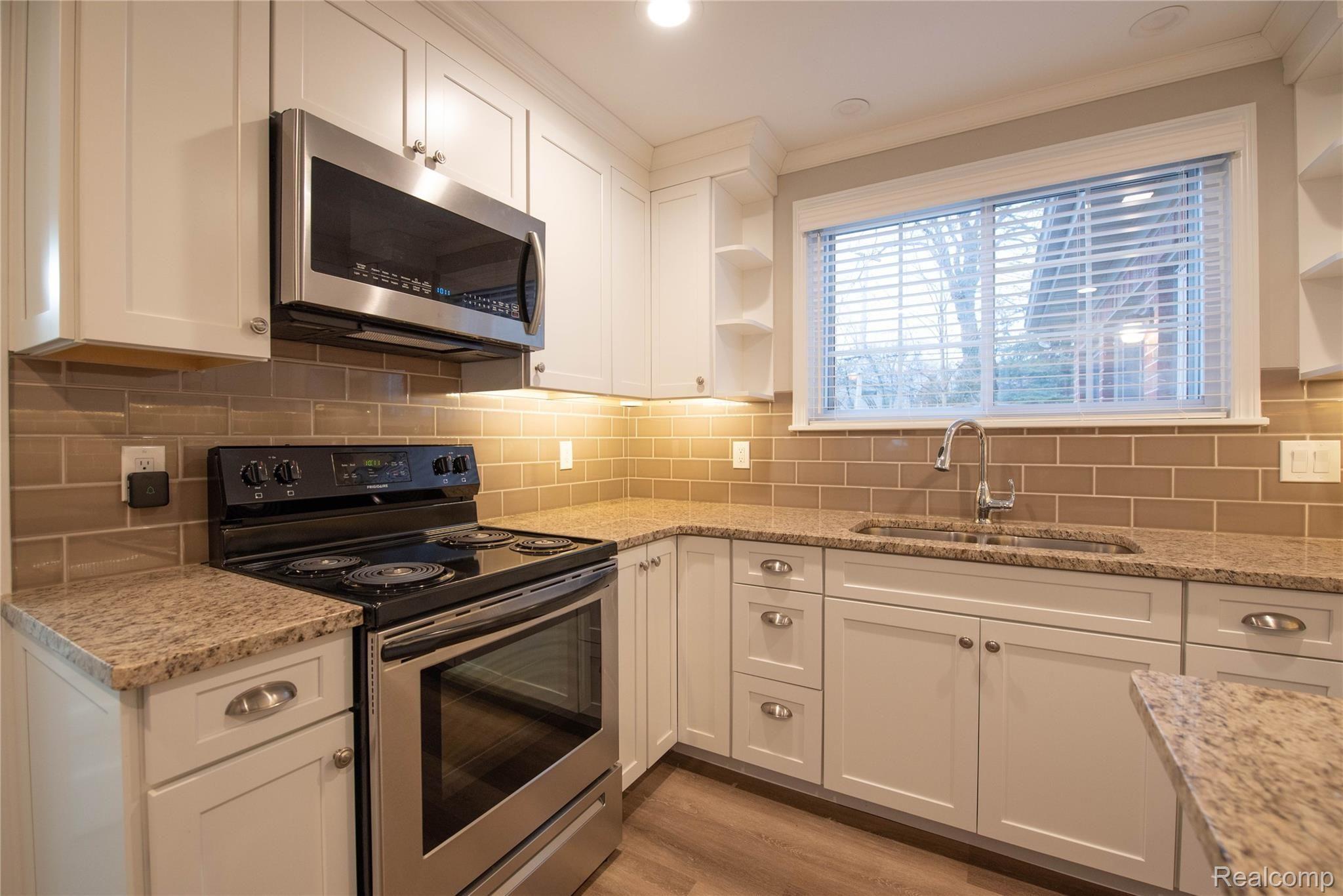 1699 Littlestone Road Grosse Pointe, MI 48236 - Photo 24 of 54 Littlestone 1699 - 21.jpg