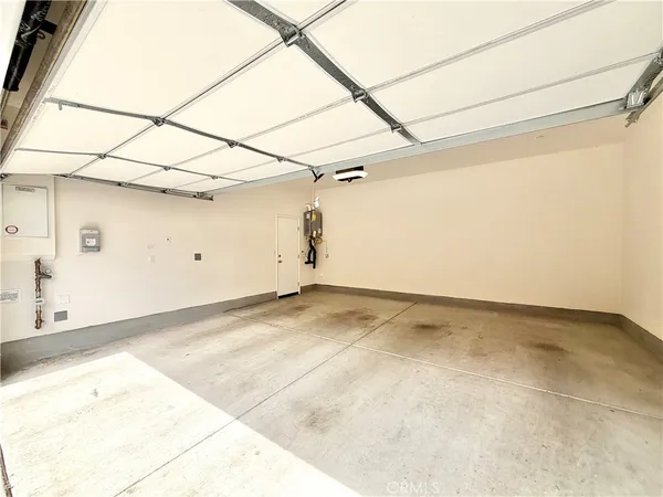 $3,275 | 40617 Birchfield Drive, Temecula, CA 92591