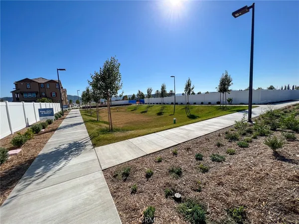 $3,275 | 40617 Birchfield Drive, Temecula, CA 92591