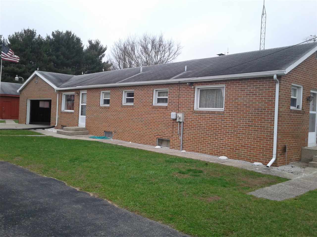 57111 Butternut Road South Bend, IN 46619 - Photo 2 of 35 Gallery Image 2