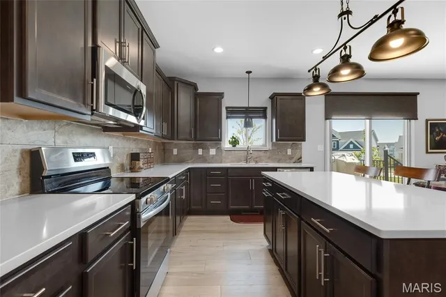 $549,000 | 514 Clarkston Drive, O'Fallon, MO 63368