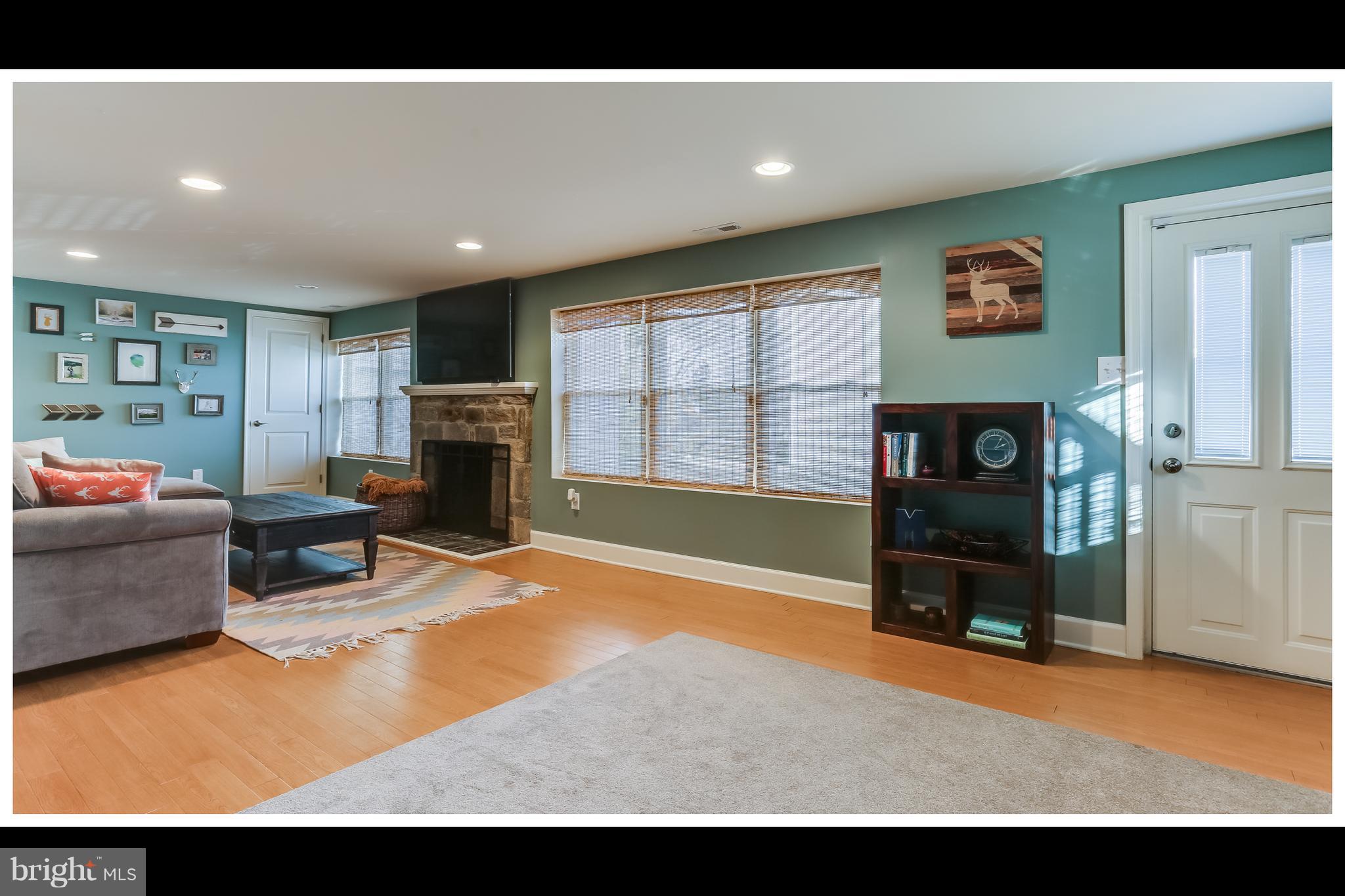 38 Belfast Road Lutherville-Timonium, MD 21093 - Photo 18 of 30 Family Room