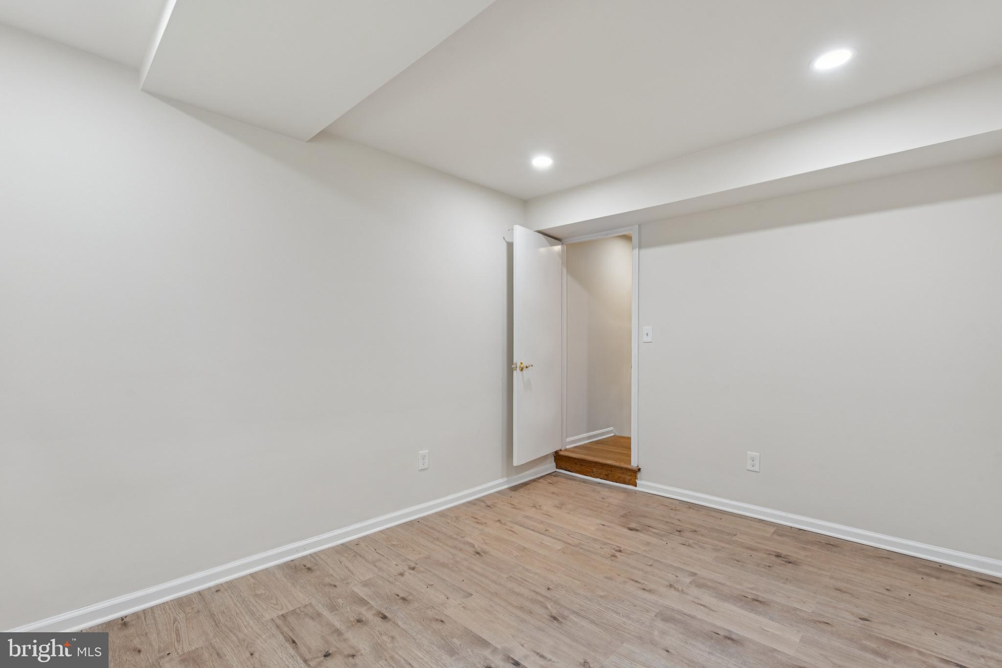 2827 Ellicott Street Northwest Washington, DC 20008 - Photo 37 of 50