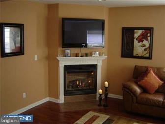 154 Franklyn Road Ewing, NJ 08628 - Photo 2 of 12 Living Room
