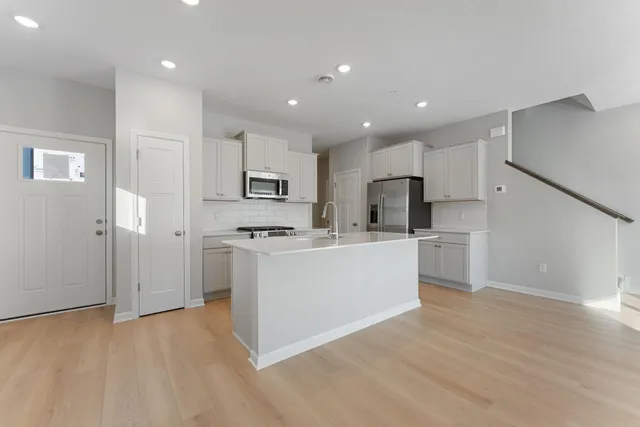 $335,000 | 2808 Kepler Avenue Northeast, St. Michael, MN 55376