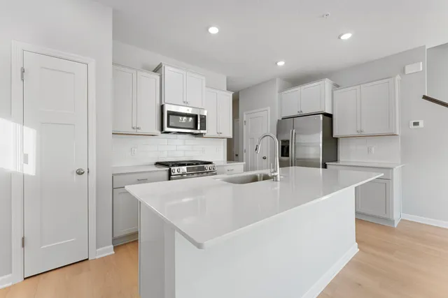 $335,000 | 2808 Kepler Avenue Northeast, St. Michael, MN 55376