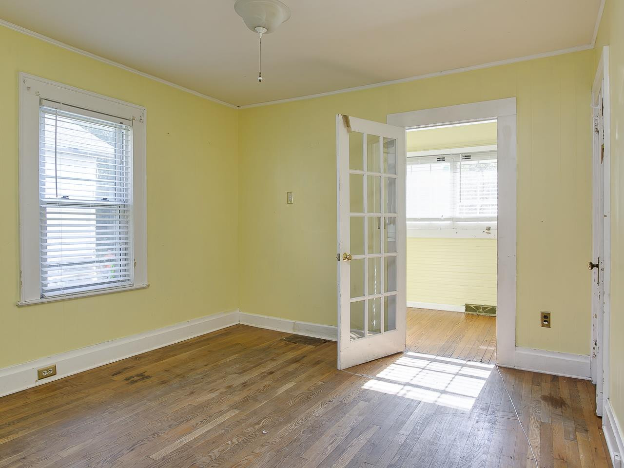 1216 North Roxboro Street Durham, NC 27701 - Photo 12 of 25 Master bedroom on first floor