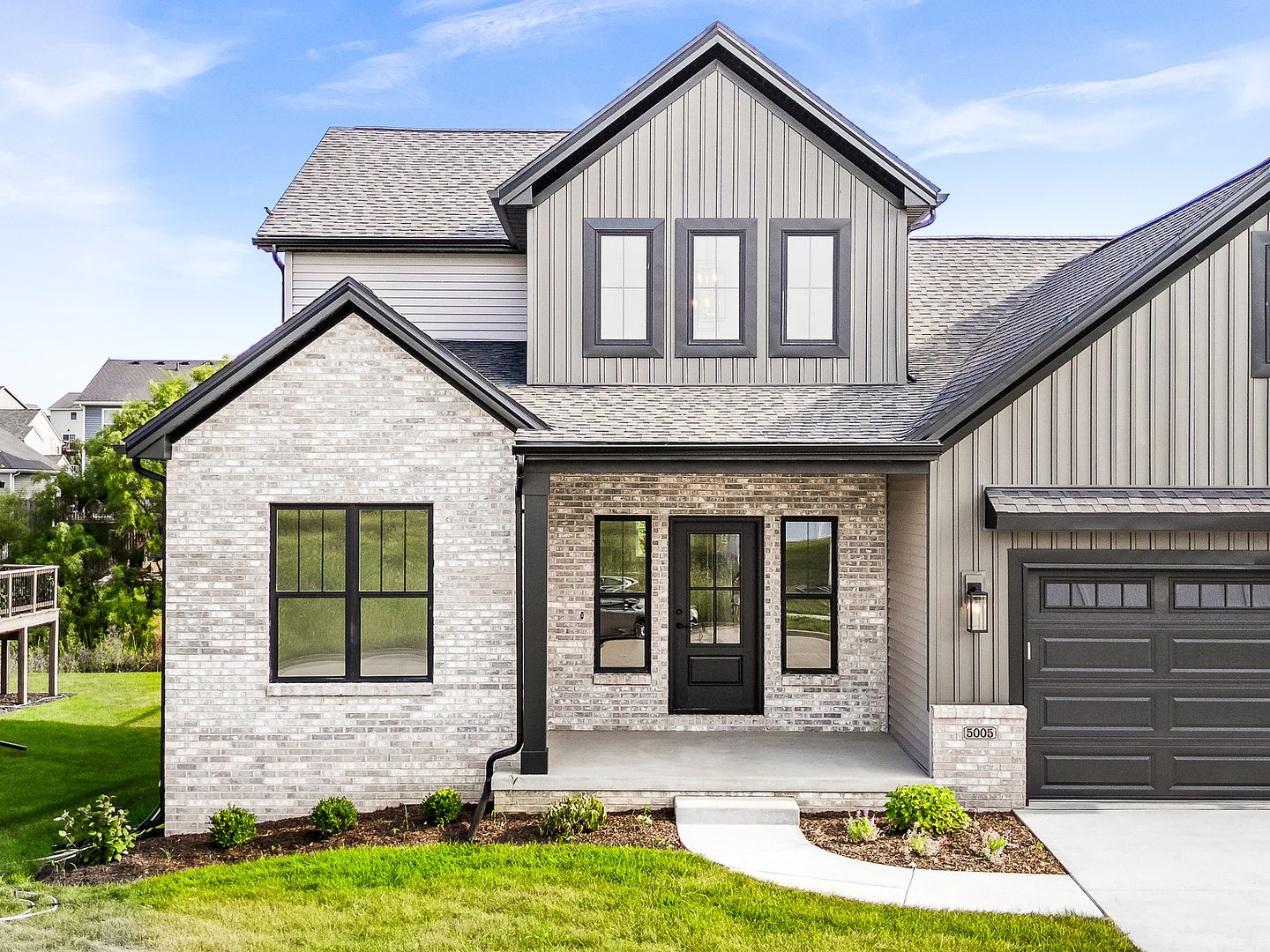 5005 Finlen Lane Bloomington, IL 61705 - Photo 2 of 80