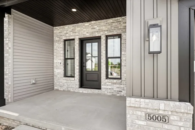 $559,900 | 5005 Finlen Lane, Bloomington, IL 61705