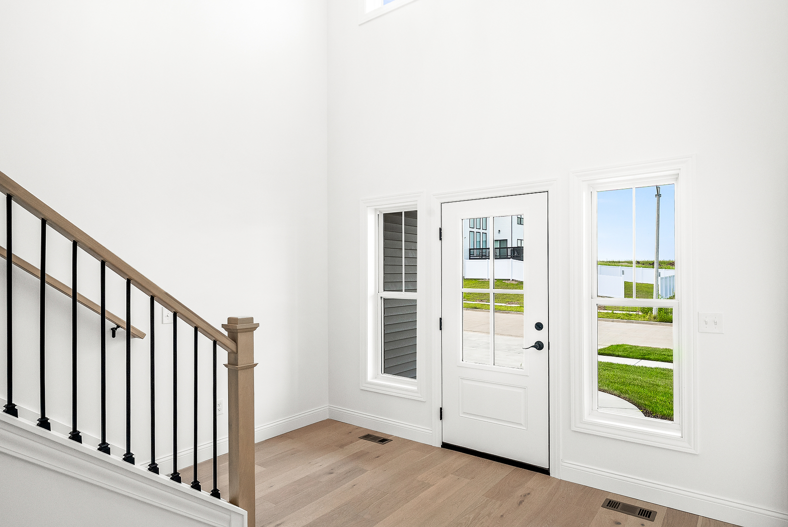 5005 Finlen Lane Bloomington, IL 61705 - Photo 6 of 80