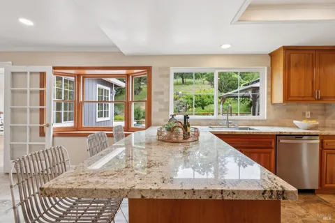 $1,499,000 | 33 Plata Court, Novato, CA 94947