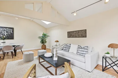$1,499,000 | 33 Plata Court, Novato, CA 94947
