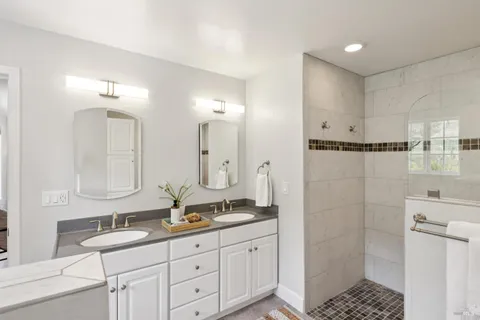 $1,499,000 | 33 Plata Court, Novato, CA 94947
