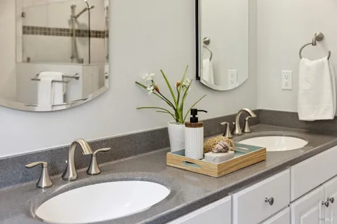 $1,499,000 | 33 Plata Court, Novato, CA 94947