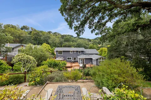 $1,499,000 | 33 Plata Court, Novato, CA 94947