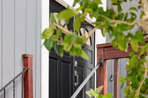 $1,499,000 | 33 Plata Court, Novato, CA 94947