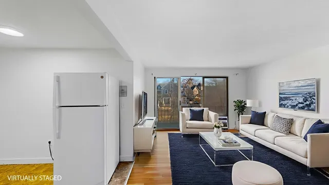 $2,395 | 175 West Wyoming Avenue, Unit 42, Melrose, MA 02176