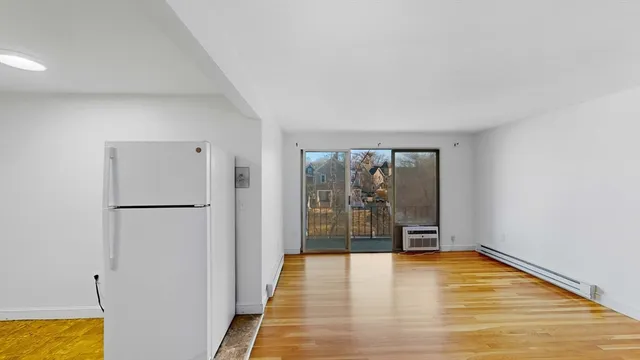 $2,395 | 175 West Wyoming Avenue, Unit 42, Melrose, MA 02176